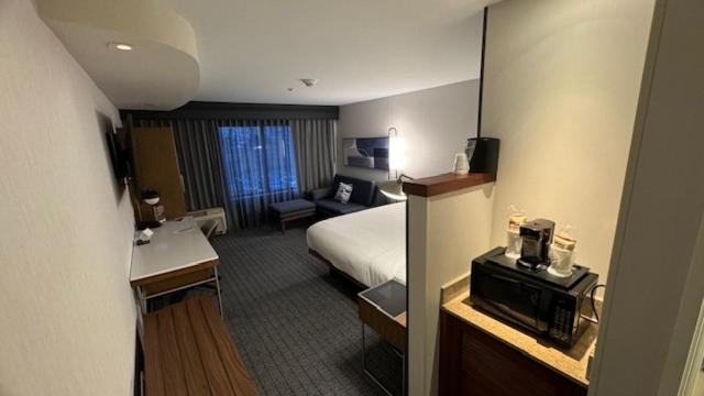 Hotel Courtyard By Marriott Kingston Zewnętrze zdjęcie